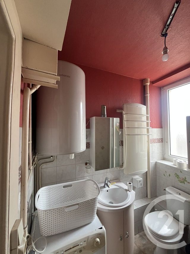 Appartement T3 à vendre - 3 pièces - 68.0 m2 - PONTARLIER - 25 - FRANCHE-COMTE - Century 21 Avenir Immobilier