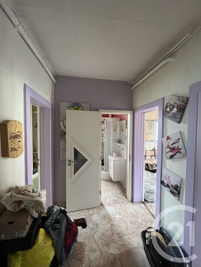 Appartement T3 à vendre - 3 pièces - 68.0 m2 - PONTARLIER - 25 - FRANCHE-COMTE - Century 21 Avenir Immobilier