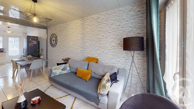 Appartement T3 à vendre - 3 pièces - 61.53 m2 - PONTARLIER - 25 - FRANCHE-COMTE - Century 21 Avenir Immobilier