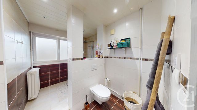 Appartement T3 à vendre - 3 pièces - 61.53 m2 - PONTARLIER - 25 - FRANCHE-COMTE - Century 21 Avenir Immobilier