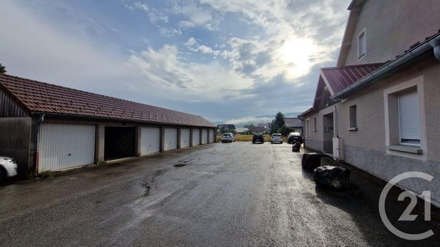 Appartement Duplex à louer - 2 pièces - 59.0 m2 - DOUBS - 25 - FRANCHE-COMTE - Century 21 Avenir Immobilier