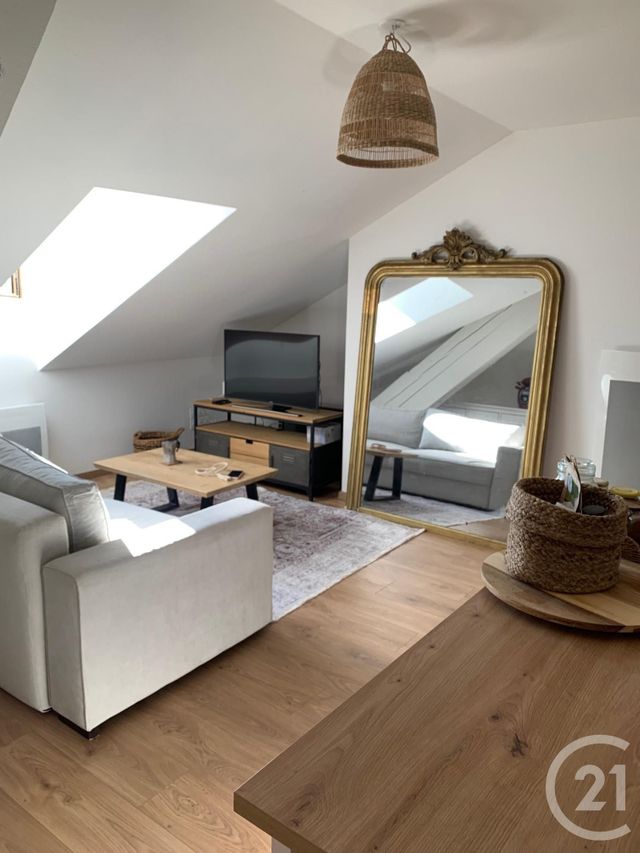 Appartement Duplex à louer - 3 pièces - 50.26 m2 - PONTARLIER - 25 - FRANCHE-COMTE - Century 21 Avenir Immobilier