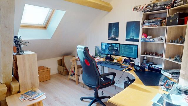 Appartement T3 à vendre - 3 pièces - 50.04 m2 - PONTARLIER - 25 - FRANCHE-COMTE - Century 21 Avenir Immobilier