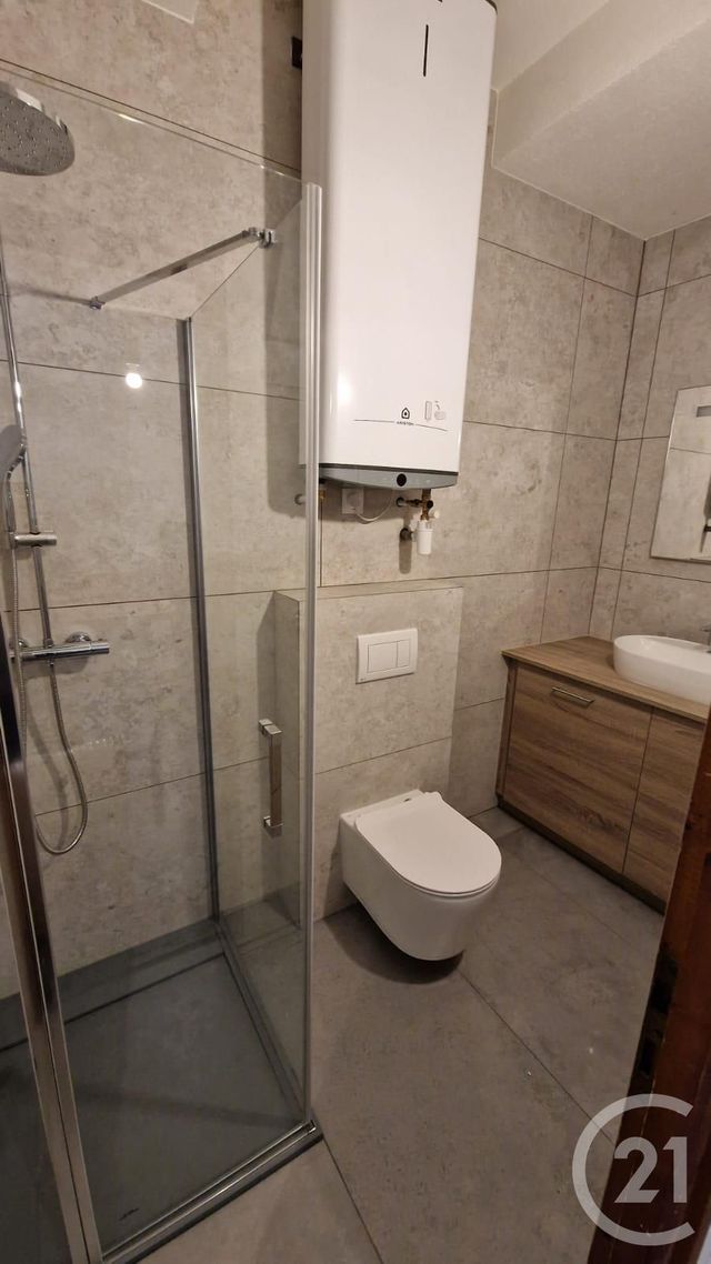 Appartement Studio à louer - 1 pièce - 27.42 m2 - PONTARLIER - 25 - FRANCHE-COMTE - Century 21 Avenir Immobilier