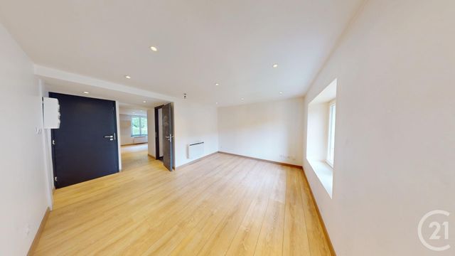 Appartement Duplex à louer - 3 pièces - 51.93 m2 - LA CLUSE ET MIJOUX - 25 - FRANCHE-COMTE - Century 21 Avenir Immobilier