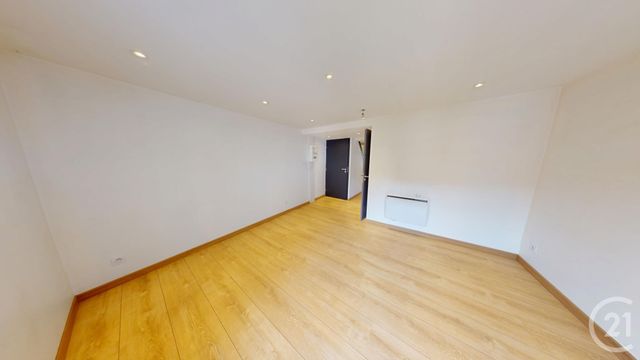 Appartement Duplex à louer - 3 pièces - 51.93 m2 - LA CLUSE ET MIJOUX - 25 - FRANCHE-COMTE - Century 21 Avenir Immobilier