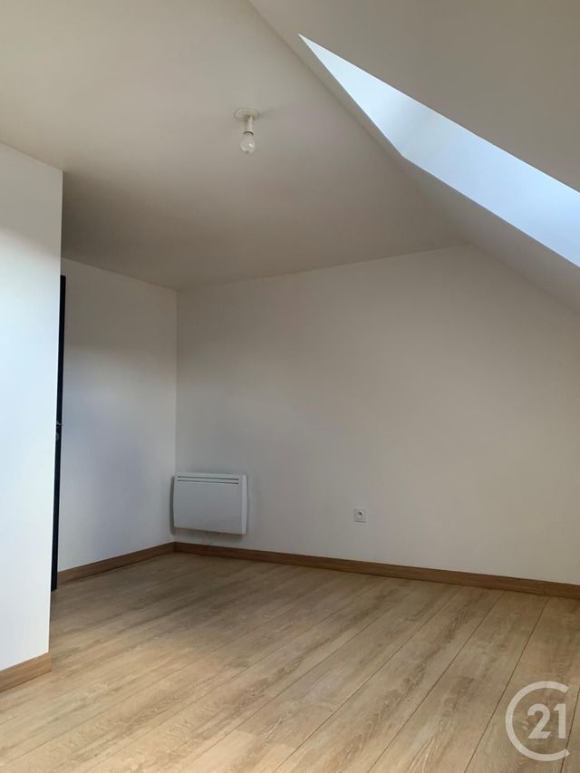 Appartement Duplex à louer - 3 pièces - 51.93 m2 - LA CLUSE ET MIJOUX - 25 - FRANCHE-COMTE - Century 21 Avenir Immobilier