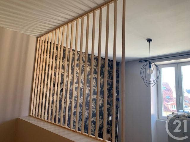 Appartement Studio à louer - 1 pièce - 33.0 m2 - PONTARLIER - 25 - FRANCHE-COMTE - Century 21 Avenir Immobilier