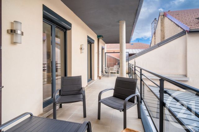 Appartement T4 à vendre - 4 pièces - 123.0 m2 - PONTARLIER - 25 - FRANCHE-COMTE - Century 21 Avenir Immobilier