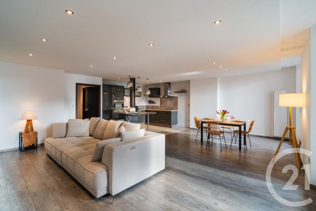 Appartement T4 à vendre - 4 pièces - 123.0 m2 - PONTARLIER - 25 - FRANCHE-COMTE - Century 21 Avenir Immobilier