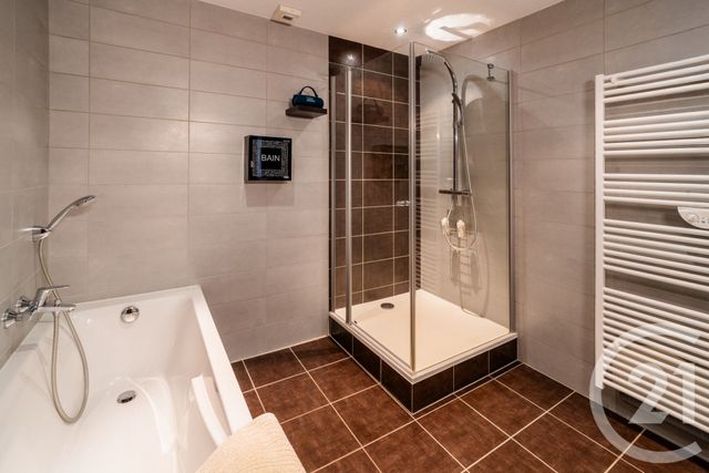 Appartement T4 à vendre - 4 pièces - 123.0 m2 - PONTARLIER - 25 - FRANCHE-COMTE - Century 21 Avenir Immobilier