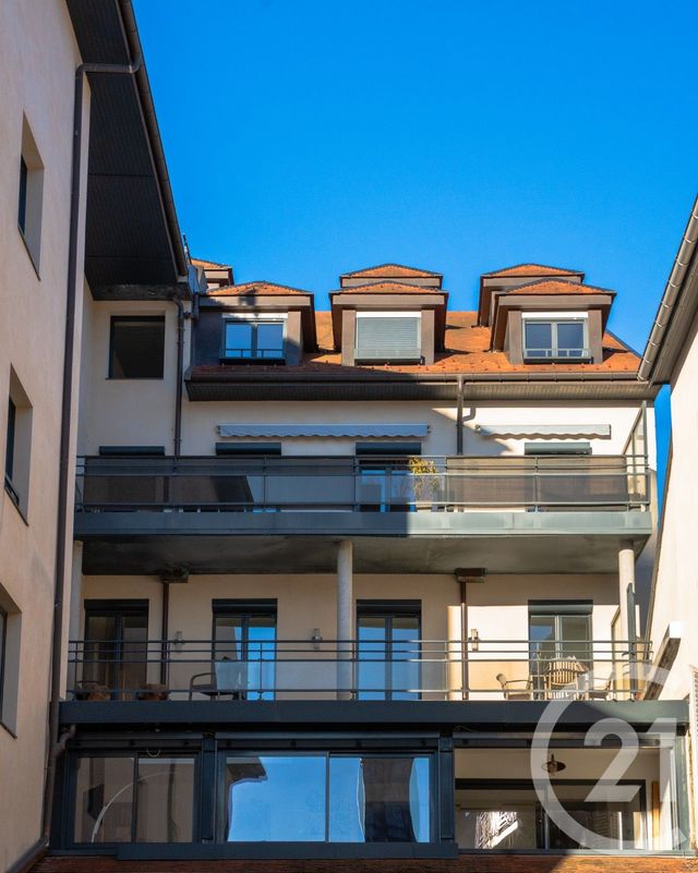 Appartement T4 à vendre - 4 pièces - 123.0 m2 - PONTARLIER - 25 - FRANCHE-COMTE - Century 21 Avenir Immobilier