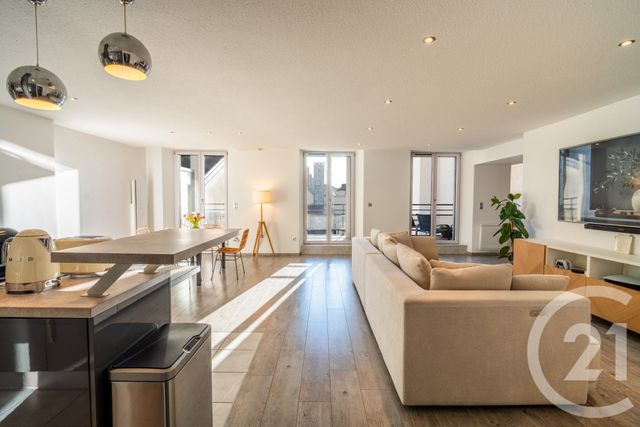 Appartement T4 à vendre - 4 pièces - 123.0 m2 - PONTARLIER - 25 - FRANCHE-COMTE - Century 21 Avenir Immobilier