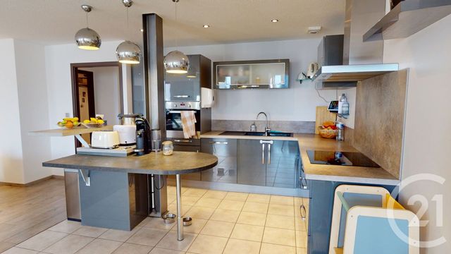 Appartement T4 à vendre - 4 pièces - 123.0 m2 - PONTARLIER - 25 - FRANCHE-COMTE - Century 21 Avenir Immobilier