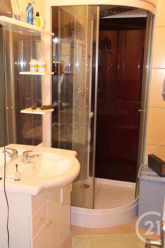 Appartement F2 à louer - 2 pièces - 37.0 m2 - PONTARLIER - 25 - FRANCHE-COMTE - Century 21 Avenir Immobilier