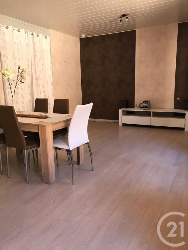 Appartement F2 à louer - 2 pièces - 37.0 m2 - PONTARLIER - 25 - FRANCHE-COMTE - Century 21 Avenir Immobilier