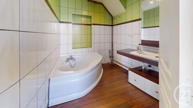 Appartement F4 à vendre - 4 pièces - 94.0 m2 - PONTARLIER - 25 - FRANCHE-COMTE - Century 21 Avenir Immobilier