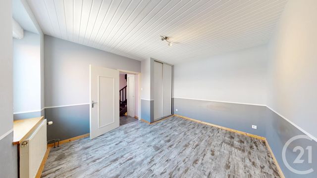 Appartement F4 à vendre - 4 pièces - 94.0 m2 - PONTARLIER - 25 - FRANCHE-COMTE - Century 21 Avenir Immobilier