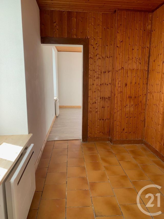Appartement F1 à louer - 2 pièces - 37.0 m2 - PONTARLIER - 25 - FRANCHE-COMTE - Century 21 Avenir Immobilier