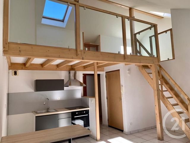 Appartement F4 à louer - 4 pièces - 95.0 m2 - PONTARLIER - 25 - FRANCHE-COMTE - Century 21 Avenir Immobilier