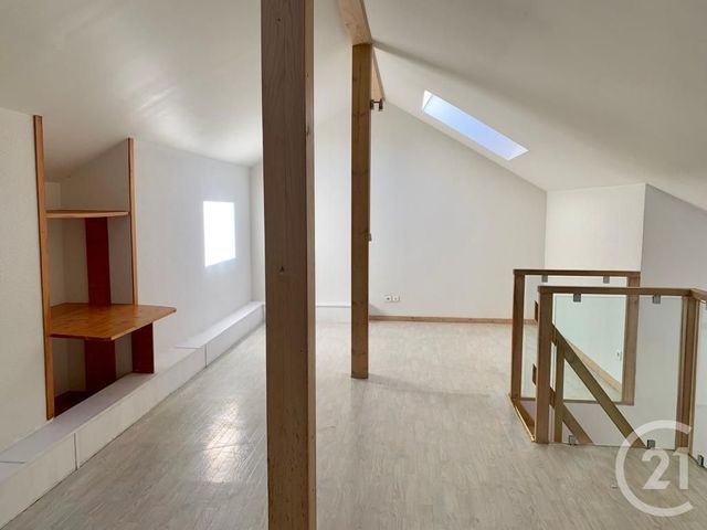 Appartement F4 à louer - 4 pièces - 95.0 m2 - PONTARLIER - 25 - FRANCHE-COMTE - Century 21 Avenir Immobilier