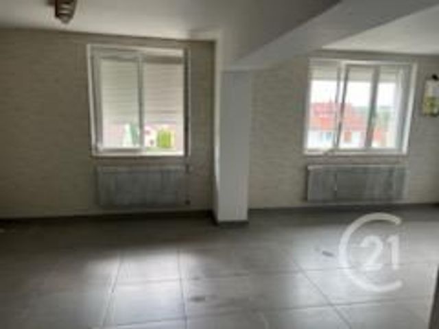 Appartement F4 à louer - 4 pièces - 107.65 m2 - PONTARLIER - 25 - FRANCHE-COMTE - Century 21 Avenir Immobilier