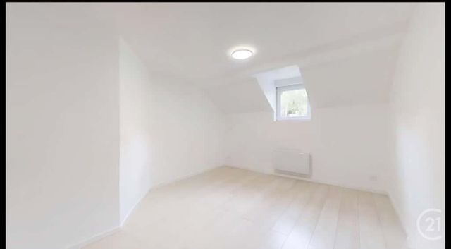 Appartement T3 à vendre - 4 pièces - 61.0 m2 - PONTARLIER - 25 - FRANCHE-COMTE - Century 21 Avenir Immobilier