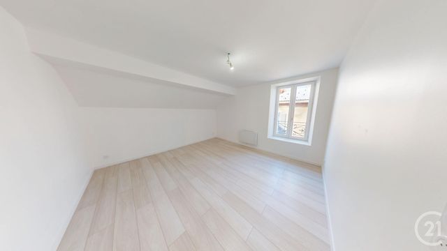 Appartement T3 à vendre - 4 pièces - 61.0 m2 - PONTARLIER - 25 - FRANCHE-COMTE - Century 21 Avenir Immobilier