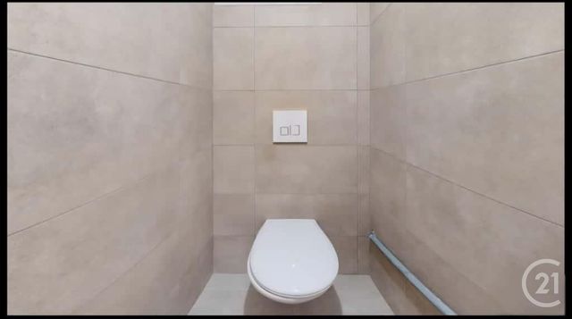 Appartement T3 à vendre - 4 pièces - 61.0 m2 - PONTARLIER - 25 - FRANCHE-COMTE - Century 21 Avenir Immobilier