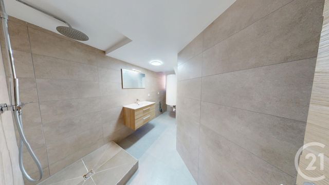 Appartement T3 à vendre - 4 pièces - 61.0 m2 - PONTARLIER - 25 - FRANCHE-COMTE - Century 21 Avenir Immobilier