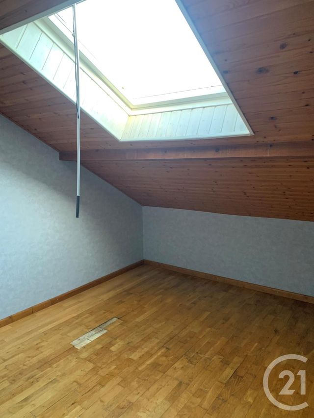 Appartement Duplex à louer - 3 pièces - 50.0 m2 - VUILLECIN - 25 - FRANCHE-COMTE - Century 21 Avenir Immobilier