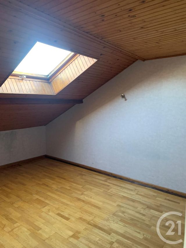 Appartement Duplex à louer - 3 pièces - 50.0 m2 - VUILLECIN - 25 - FRANCHE-COMTE - Century 21 Avenir Immobilier