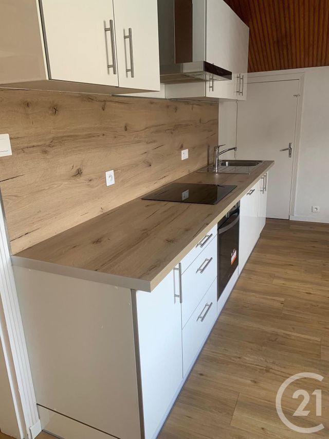 Appartement F3 à louer - 3 pièces - 76.45 m2 - PONTARLIER - 25 - FRANCHE-COMTE - Century 21 Avenir Immobilier