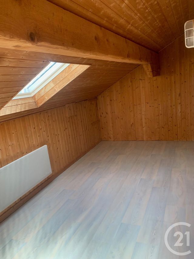 Appartement F3 à louer - 3 pièces - 76.45 m2 - PONTARLIER - 25 - FRANCHE-COMTE - Century 21 Avenir Immobilier
