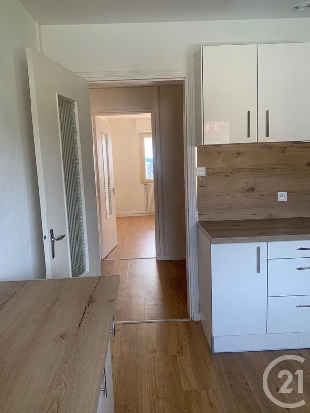 Appartement F3 à louer - 3 pièces - 76.45 m2 - PONTARLIER - 25 - FRANCHE-COMTE - Century 21 Avenir Immobilier