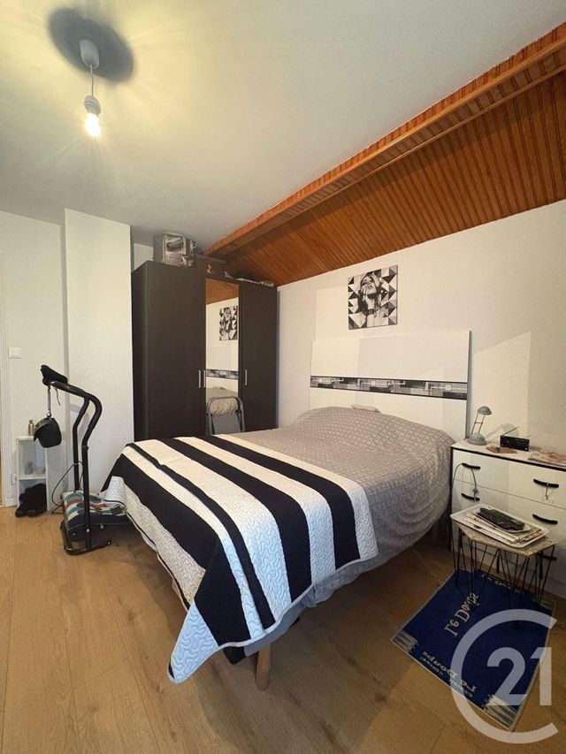 Appartement F3 à louer - 3 pièces - 76.45 m2 - PONTARLIER - 25 - FRANCHE-COMTE - Century 21 Avenir Immobilier