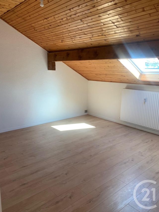 Appartement F3 à louer - 3 pièces - 76.45 m2 - PONTARLIER - 25 - FRANCHE-COMTE - Century 21 Avenir Immobilier
