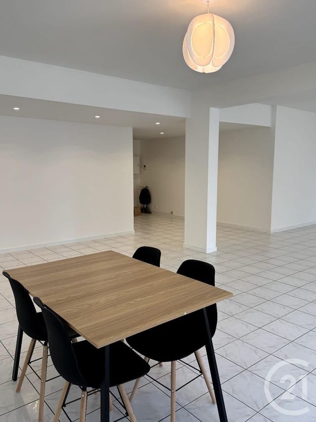 Appartement F3 à louer - 3 pièces - 123.78 m2 - PONTARLIER - 25 - FRANCHE-COMTE - Century 21 Avenir Immobilier
