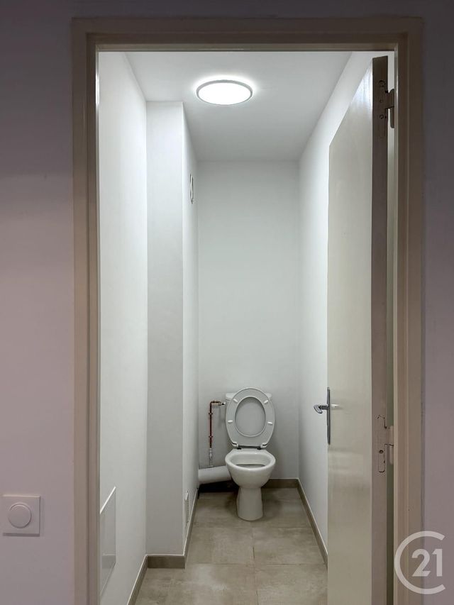 Appartement F3 à louer - 3 pièces - 123.78 m2 - PONTARLIER - 25 - FRANCHE-COMTE - Century 21 Avenir Immobilier