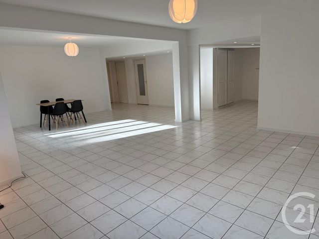 Appartement F3 à louer - 3 pièces - 123.78 m2 - PONTARLIER - 25 - FRANCHE-COMTE - Century 21 Avenir Immobilier