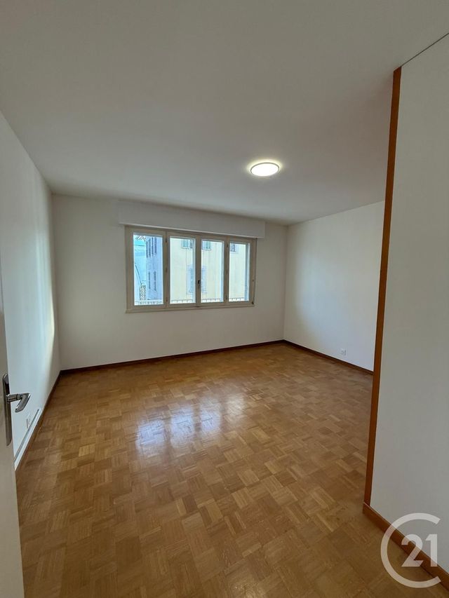Appartement F3 à louer - 3 pièces - 123.78 m2 - PONTARLIER - 25 - FRANCHE-COMTE - Century 21 Avenir Immobilier