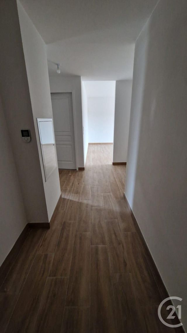 Appartement F3 à louer - 3 pièces - 81.93 m2 - PONTARLIER - 25 - FRANCHE-COMTE - Century 21 Avenir Immobilier