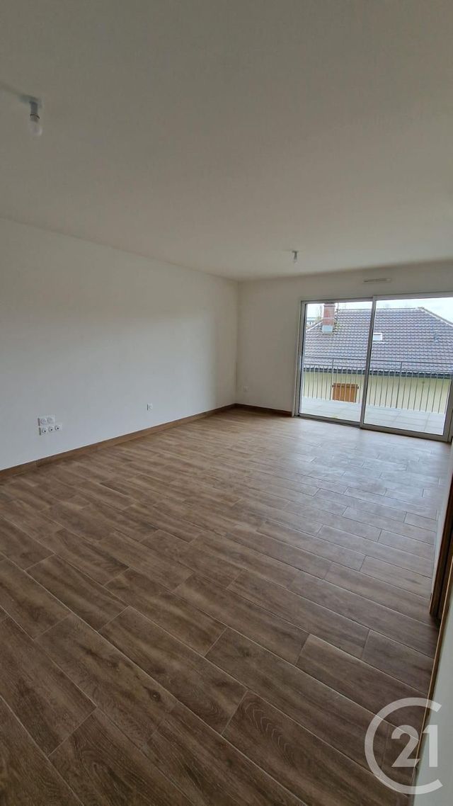 Appartement F3 à louer - 3 pièces - 81.93 m2 - PONTARLIER - 25 - FRANCHE-COMTE - Century 21 Avenir Immobilier