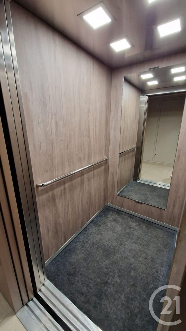 Appartement F3 à louer - 3 pièces - 81.93 m2 - PONTARLIER - 25 - FRANCHE-COMTE - Century 21 Avenir Immobilier