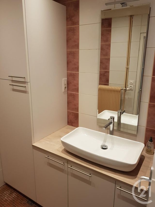 Appartement F6 à louer - 6 pièces - 145.0 m2 - VAUX ET CHANTEGRUE - 25 - FRANCHE-COMTE - Century 21 Avenir Immobilier