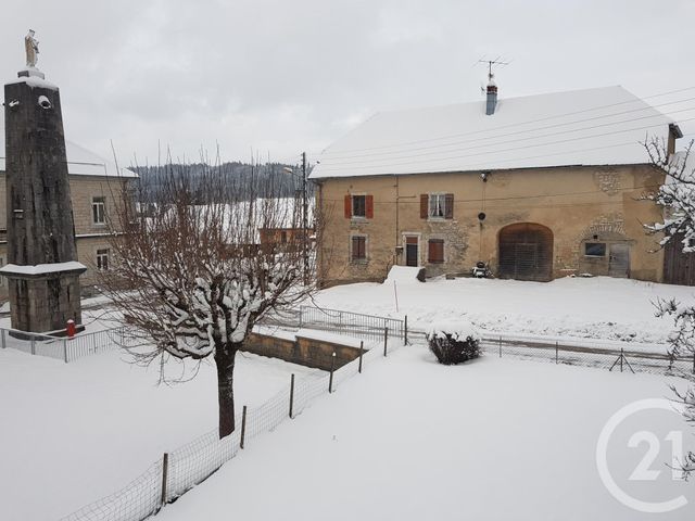 Appartement F6 à louer - 6 pièces - 145.0 m2 - VAUX ET CHANTEGRUE - 25 - FRANCHE-COMTE - Century 21 Avenir Immobilier