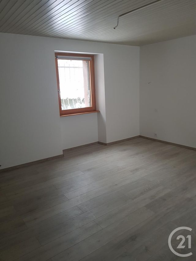 Appartement F6 à louer - 6 pièces - 145.0 m2 - VAUX ET CHANTEGRUE - 25 - FRANCHE-COMTE - Century 21 Avenir Immobilier