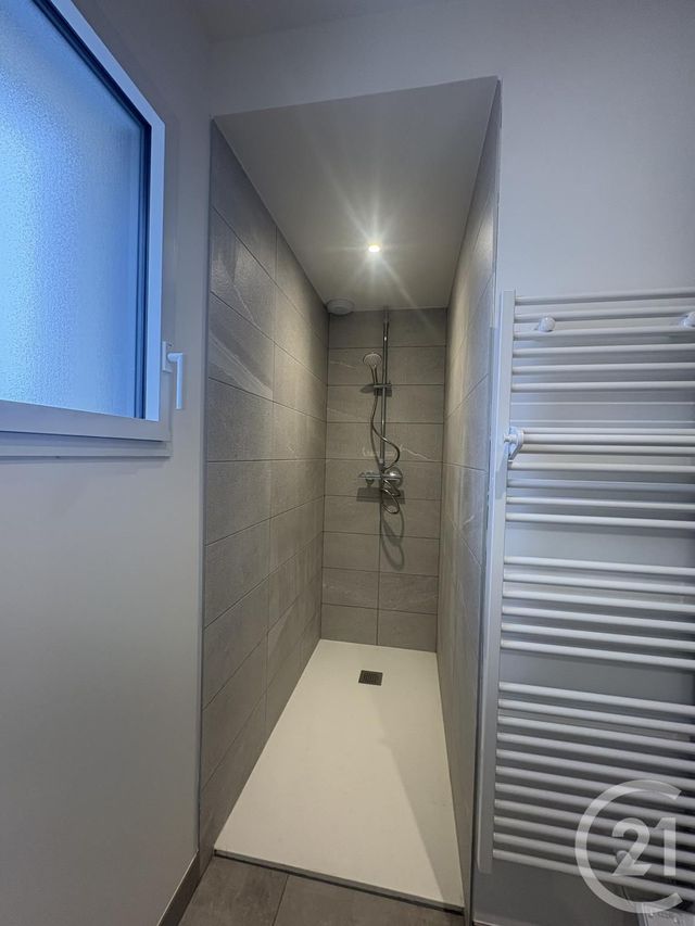 Appartement F3 à louer - 3 pièces - 59.0 m2 - PONTARLIER - 25 - FRANCHE-COMTE - Century 21 Avenir Immobilier