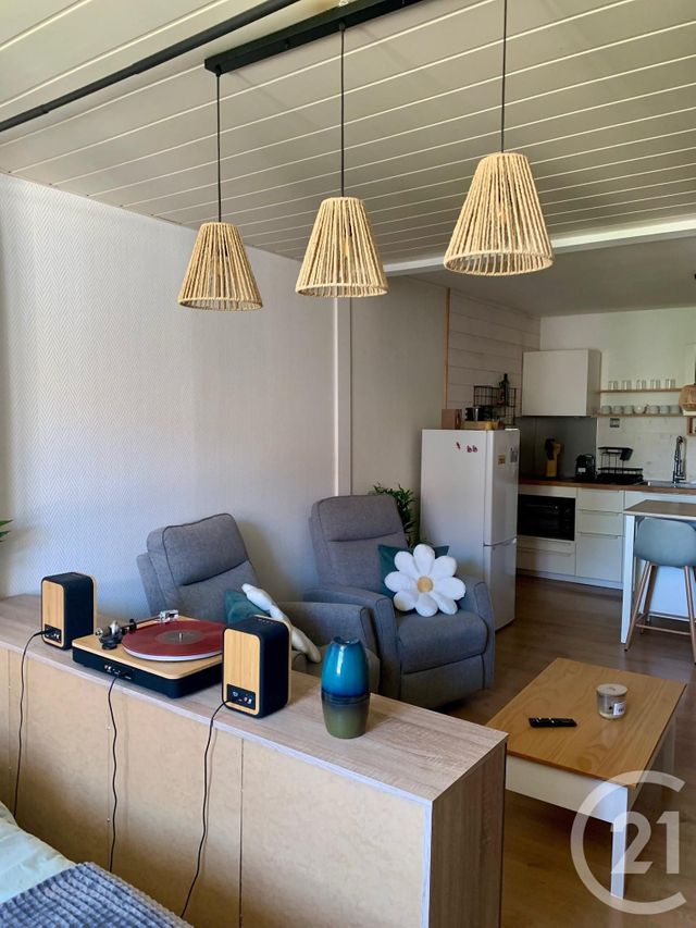 Appartement F1 à louer - 2 pièces - 35.23 m2 - PONTARLIER - 25 - FRANCHE-COMTE - Century 21 Avenir Immobilier