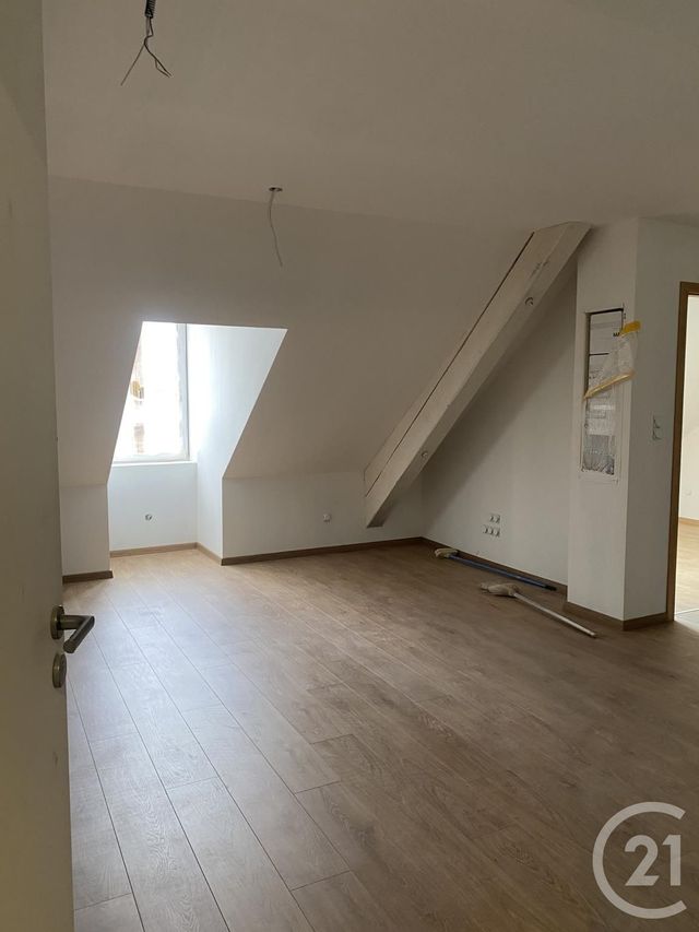 Appartement Duplex à louer - 3 pièces - 43.12 m2 - PONTARLIER - 25 - FRANCHE-COMTE - Century 21 Avenir Immobilier